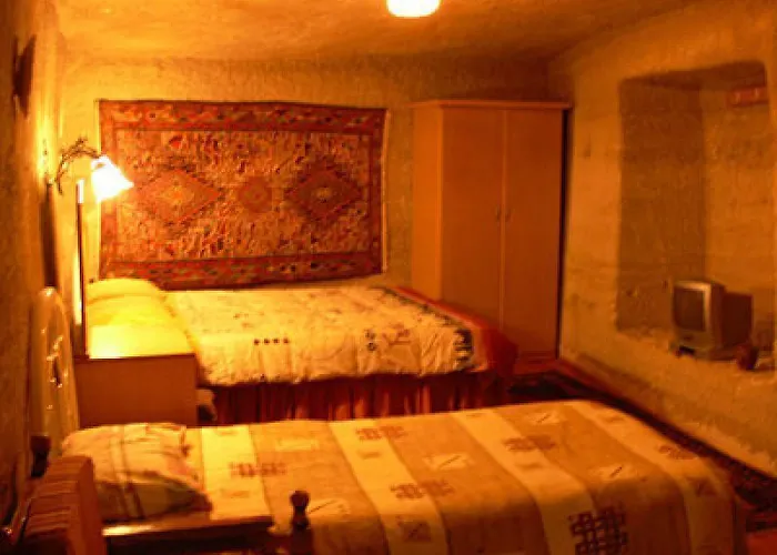 מלון Cave גורמה